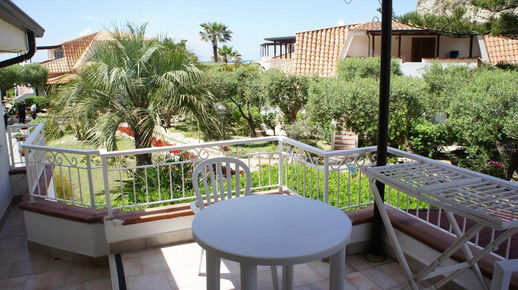 Le Roccette Mare Beach Hotel & Restaurant Tropea Oda fotoğraf